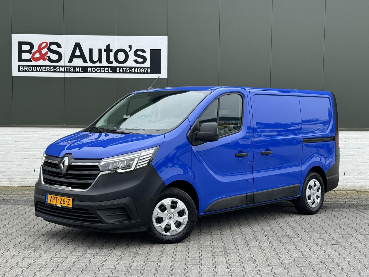 Renault Trafic - 2.0 dCi 150 T29 L1H1 Automaat 2x Schuifdeur Airco Cruise DAB Carplay Navigatie - AutoWereld.nl