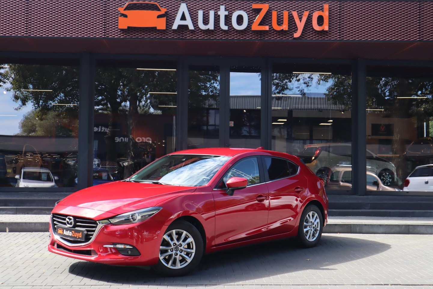 Mazda 3 - 2.0 SkyActiv-G 120 SkyLease+ / Navi / DAB / Stoel-Stuur Verwarming - AutoWereld.nl