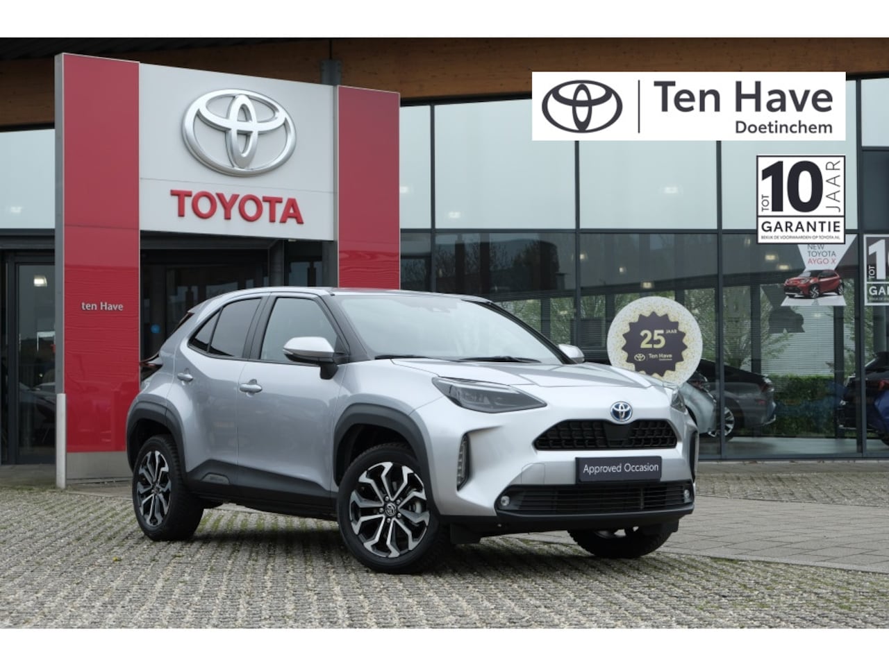 Toyota Yaris Cross - 1.5 Hybrid 115PK First Edition Automaat | Dynamic | Realtime Nav - AutoWereld.nl