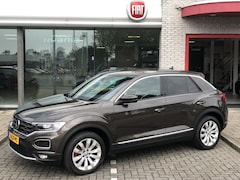 Volkswagen T-Roc - 1.5 TSI Sport DSG AUTOMAAT|NAVI|CLIMATE|APPLE/ANDROID|WINTERPACK|17"