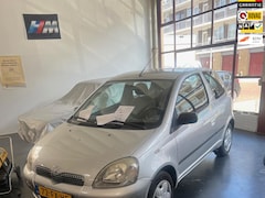 Toyota Yaris - 1.3-16V VVT-i Sol, Radio, Electrische ramen,