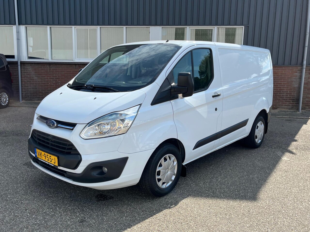 Ford Transit Custom - 270 2.2 TDCI L1H1 Trend / Export only / Handel / Export - AutoWereld.nl