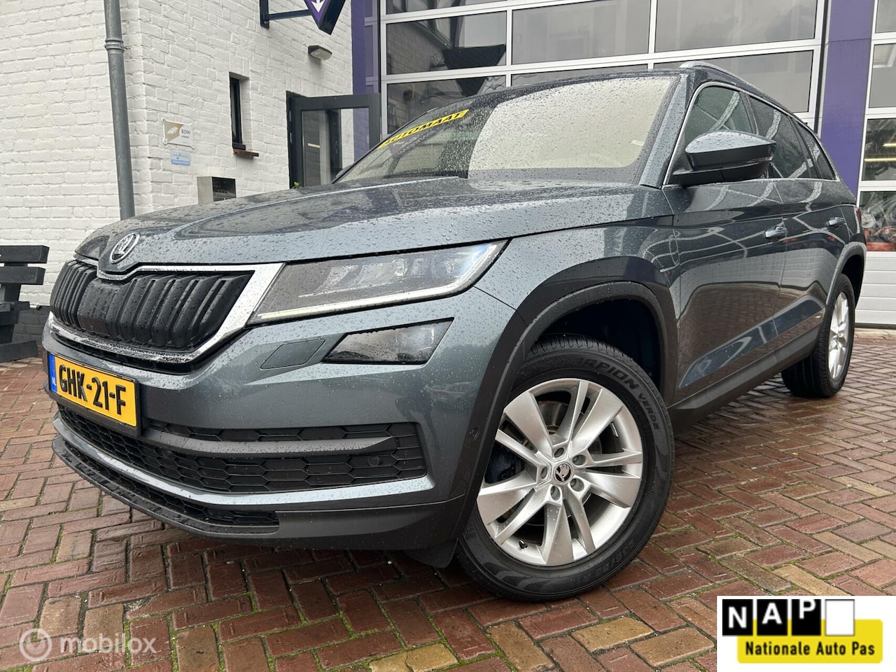 Skoda Kodiaq - 2.0 TSI 4x4 Style B 7p. * AUTOMAAT * TREKHAAK * - AutoWereld.nl