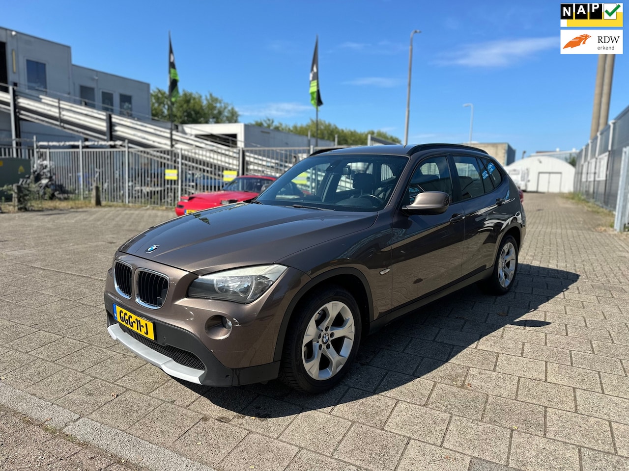 BMW X1 - SDrive18d Executive - AutoWereld.nl