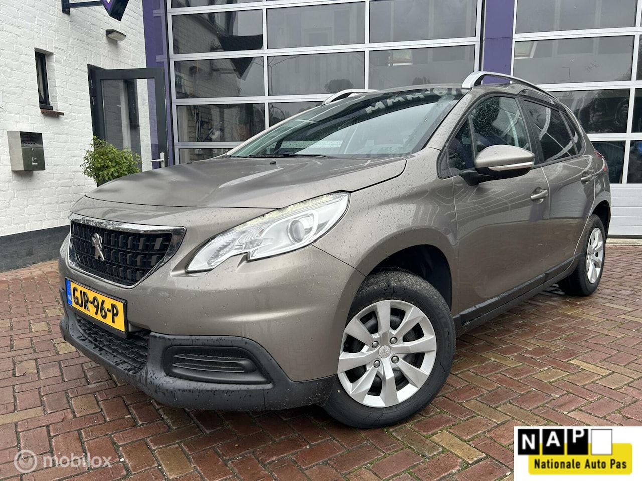 Peugeot 2008 - 1.2 PureTech Blue Lion * AIRCO * PDC - AutoWereld.nl