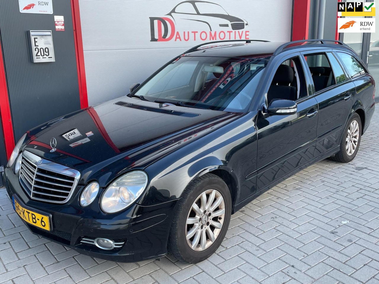 Mercedes-Benz E-klasse Estate - 220 CDI Avantgarde CRUISE/NAVI/EURO4/FACELIFT/CLIMA - AutoWereld.nl