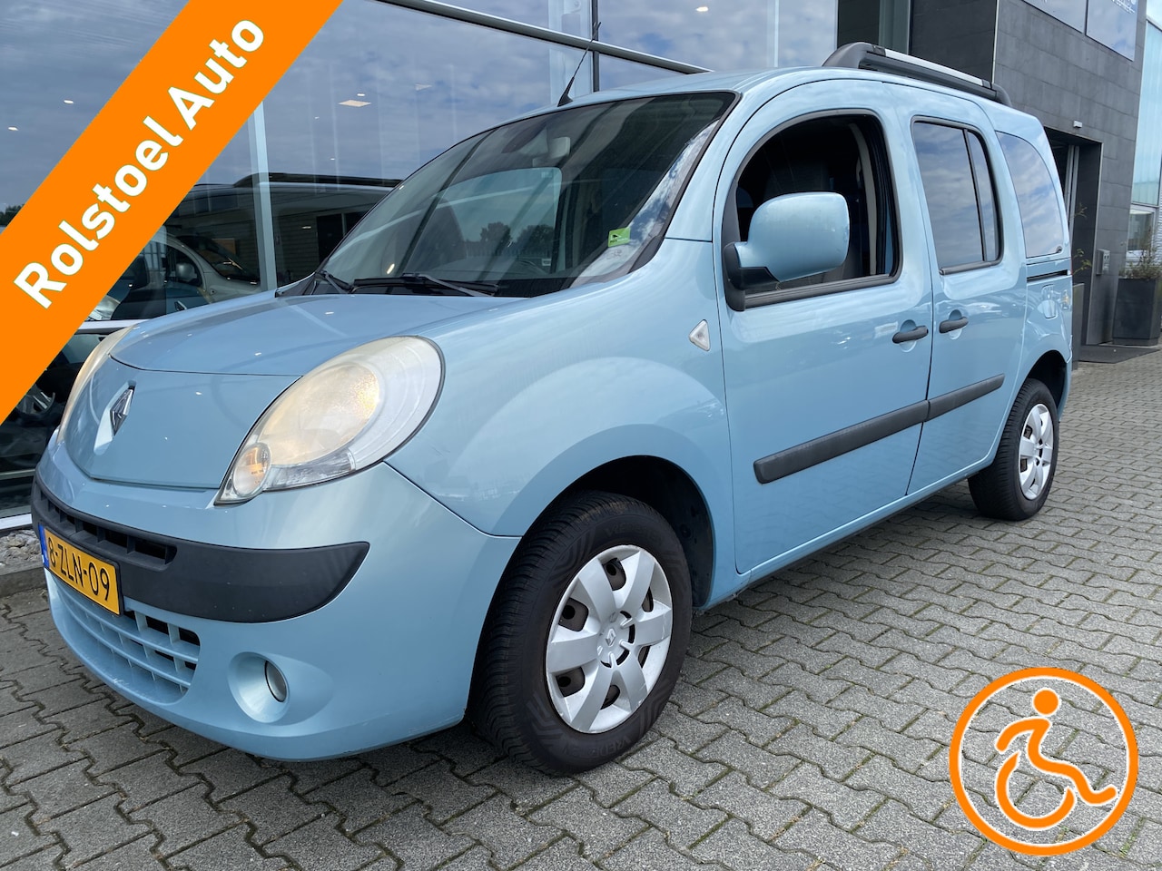 Renault Kangoo Family - 4+1 Rolstoelauto 1.5 dCi Authentique (Keurige 4+1 Rolstoelauto met automatische oprijplaat - AutoWereld.nl