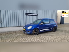 Ford Fiesta - 2.0-16V ST 150pk sparco wielen sebring uitlaat super leuke auto