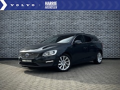 Volvo V60 - 1.5 T3 Momentum | Leder | Navigatie | Afneembare trekhaak | Getint glas | Climate control