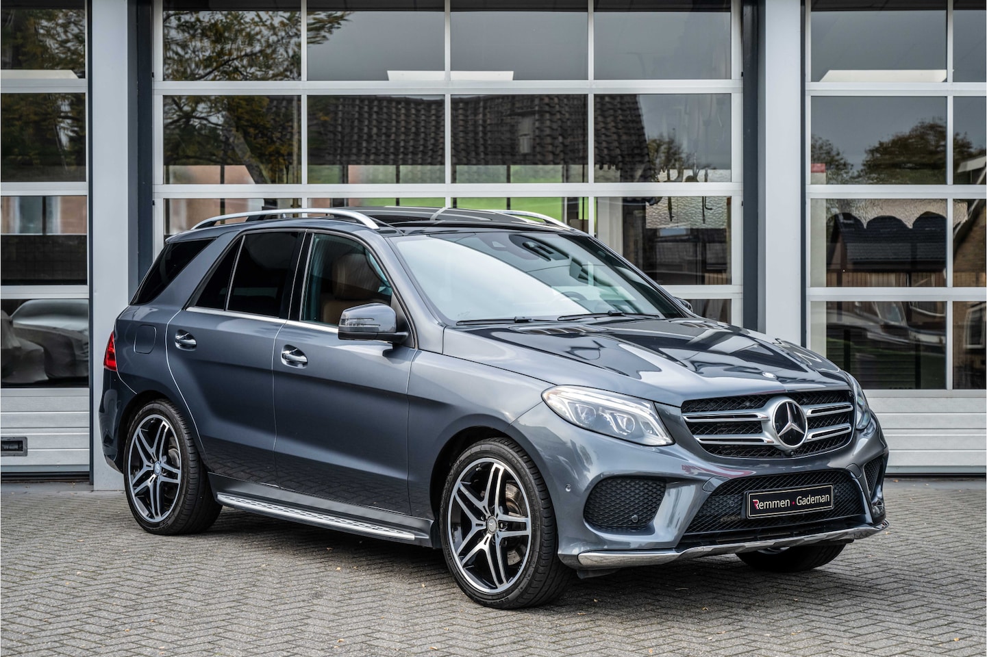 Mercedes-Benz GLE-Klasse - 350d AMG 4MATIC - AutoWereld.nl