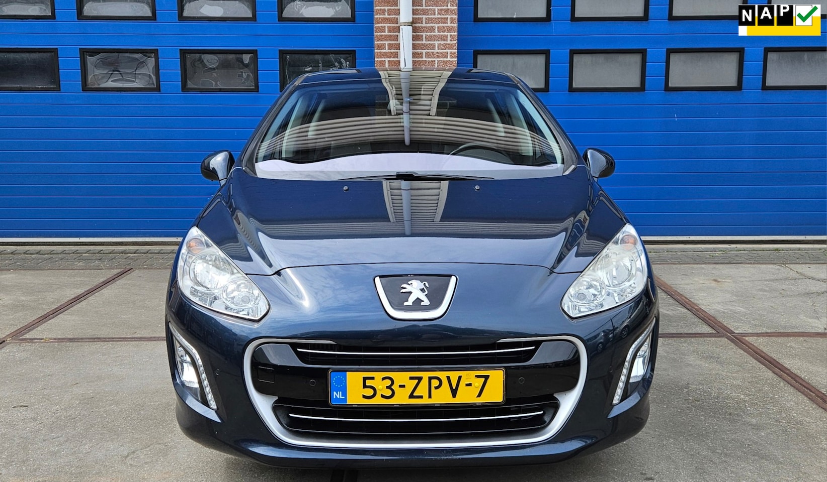 Peugeot 308 - 1.6 THP Sportium *airco* panoramadak - AutoWereld.nl