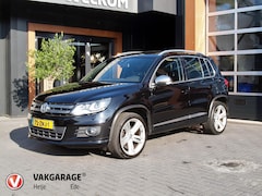 Volkswagen Tiguan - 1.4 TSI Sport&Style 2X R-line Edition | Panoramadak | Cruise Control | Navi | Trekhaak | L