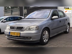 Opel Astra - 1.6-16V GL