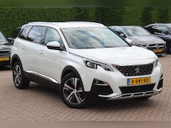 Peugeot 5008 - 1.2 PureTech Allure / Trekhaak / Camera / Navigatie / Keyless / LED Koplampen / Dodehoek /