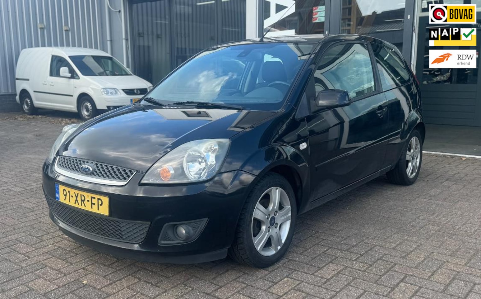 Ford Fiesta - 1.3-8V Futura 3-deurs Airco Nap - AutoWereld.nl