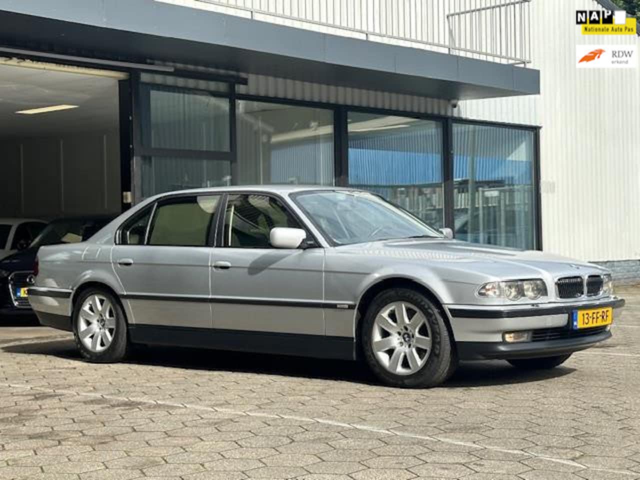 BMW 7-serie - 750iL Protection / NL´se Auto / Xenon / 97.588 KM / - AutoWereld.nl