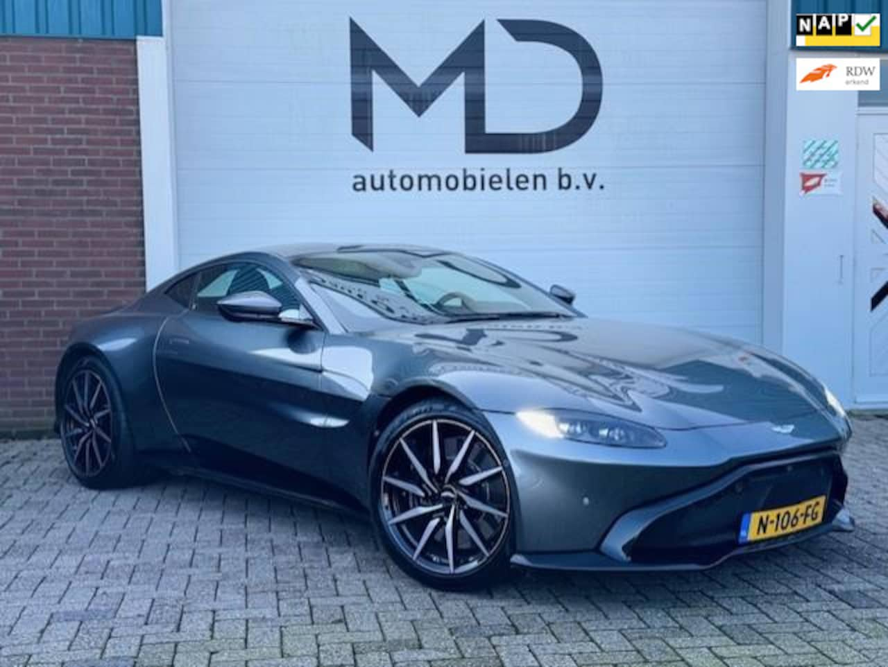 Aston Martin V8 Vantage - 4.0 Dealer onderhouden/ 1 Eigenaar - AutoWereld.nl