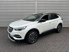 Opel Grandland X - 1.6 Turbo Hybrid Ultimate 19 inch velgen| Camera voor/achter| Metalliclak| Leren bekleding