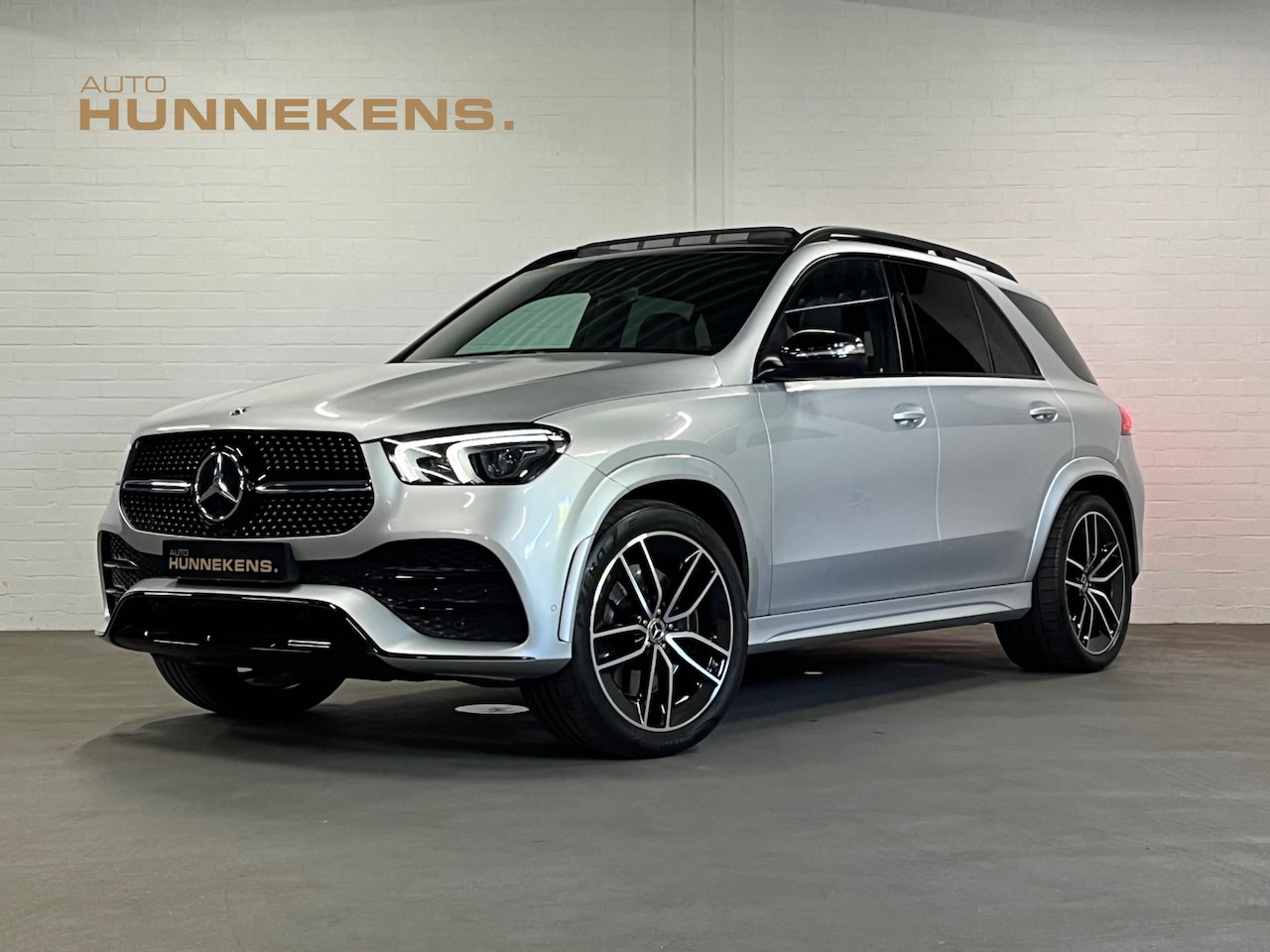 Mercedes-Benz GLE-Klasse - 450 4M AMG | Open dak | Trekhaak | Luchtvering | Burmester | 22'' AMG Wielen - AutoWereld.nl