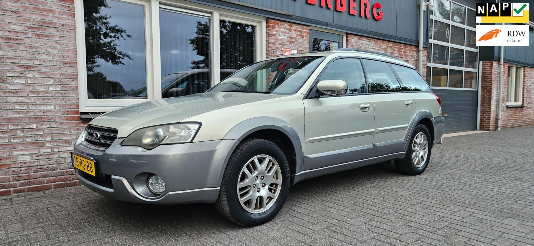 Subaru Outback - 2.5i Comfort Automaat! Trekhaak! Airco/Clima! Cruise Control! Nette Auto! Navigatie! Leer! - AutoWereld.nl