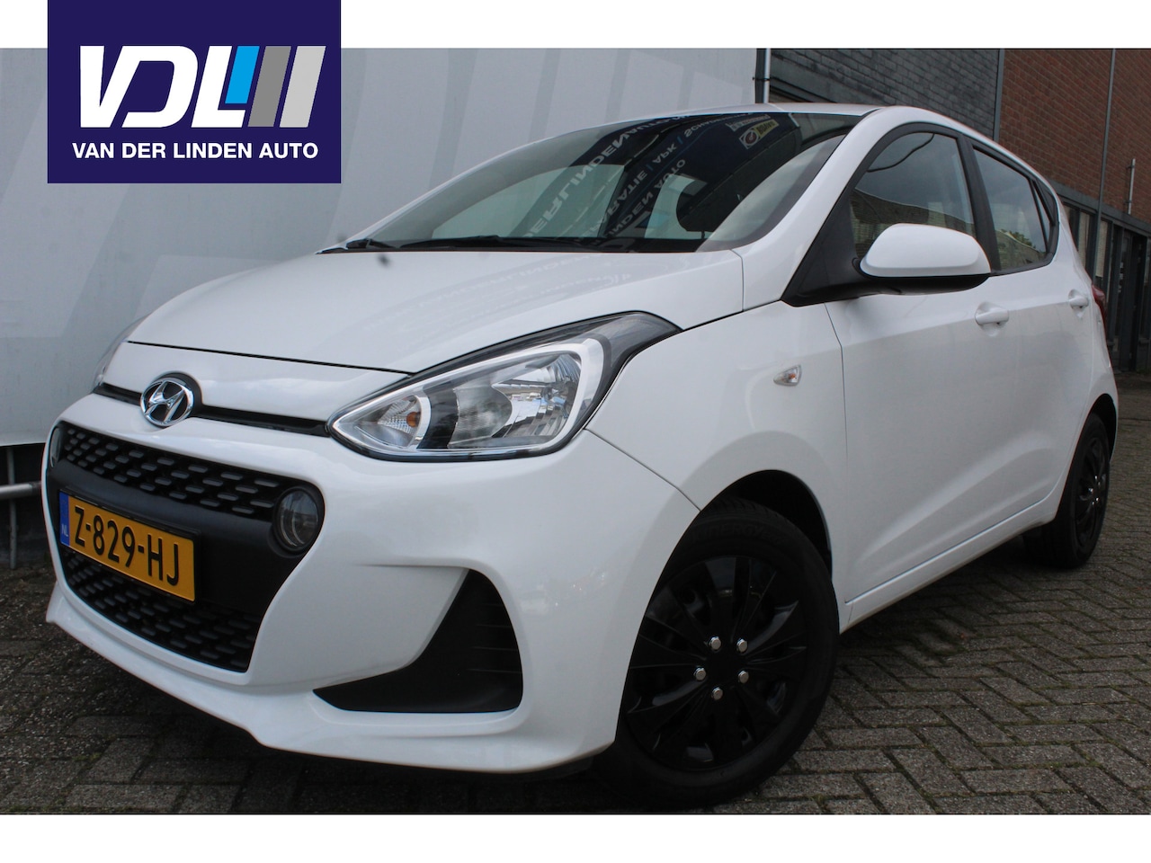 Hyundai i10 - 1.0i Airco - AutoWereld.nl