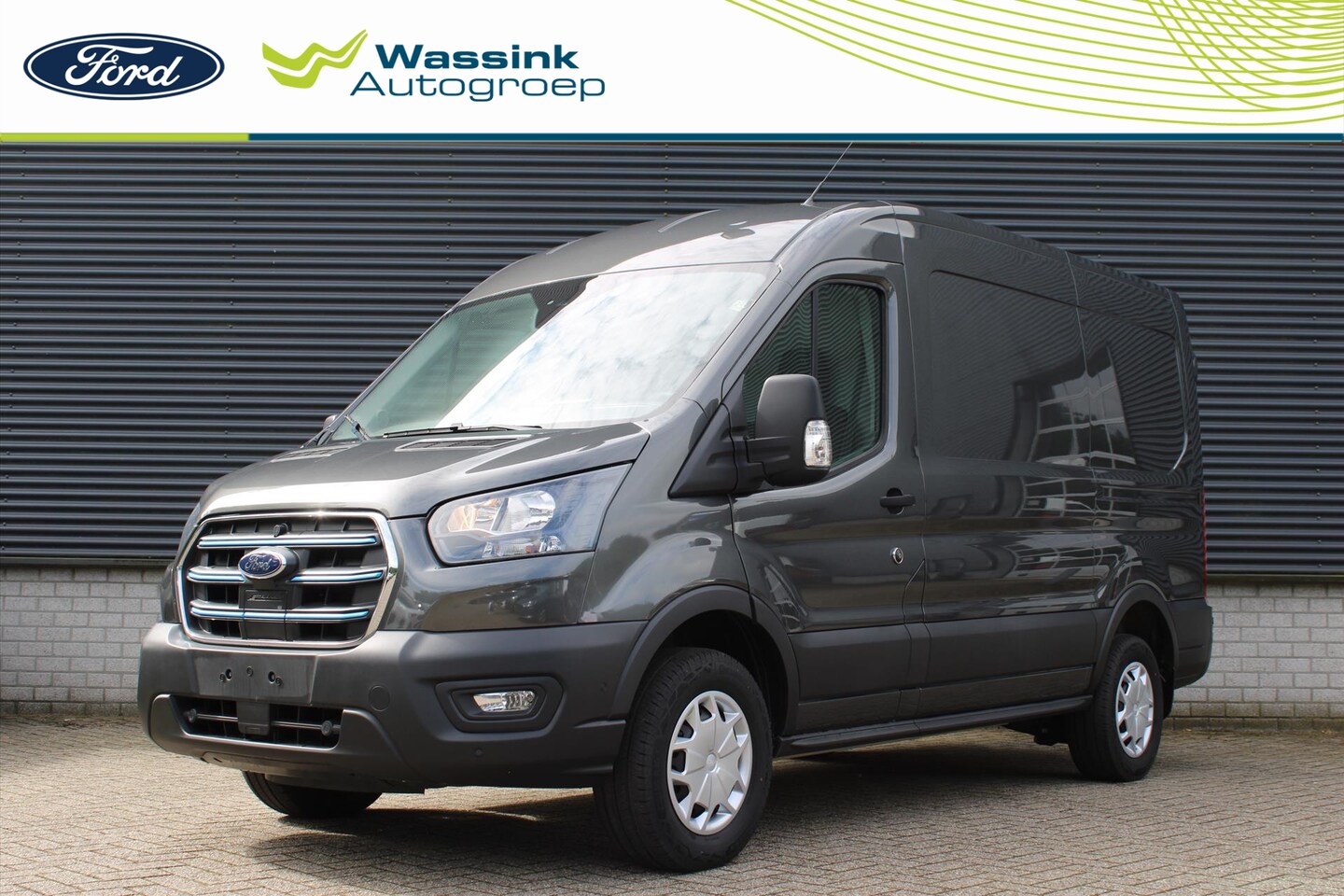 Ford E-Transit - GB 350 L2H2 68kWh 269pk RWD Trend | Cruise Control | Parkeersensoren Voor & Achter - AutoWereld.nl