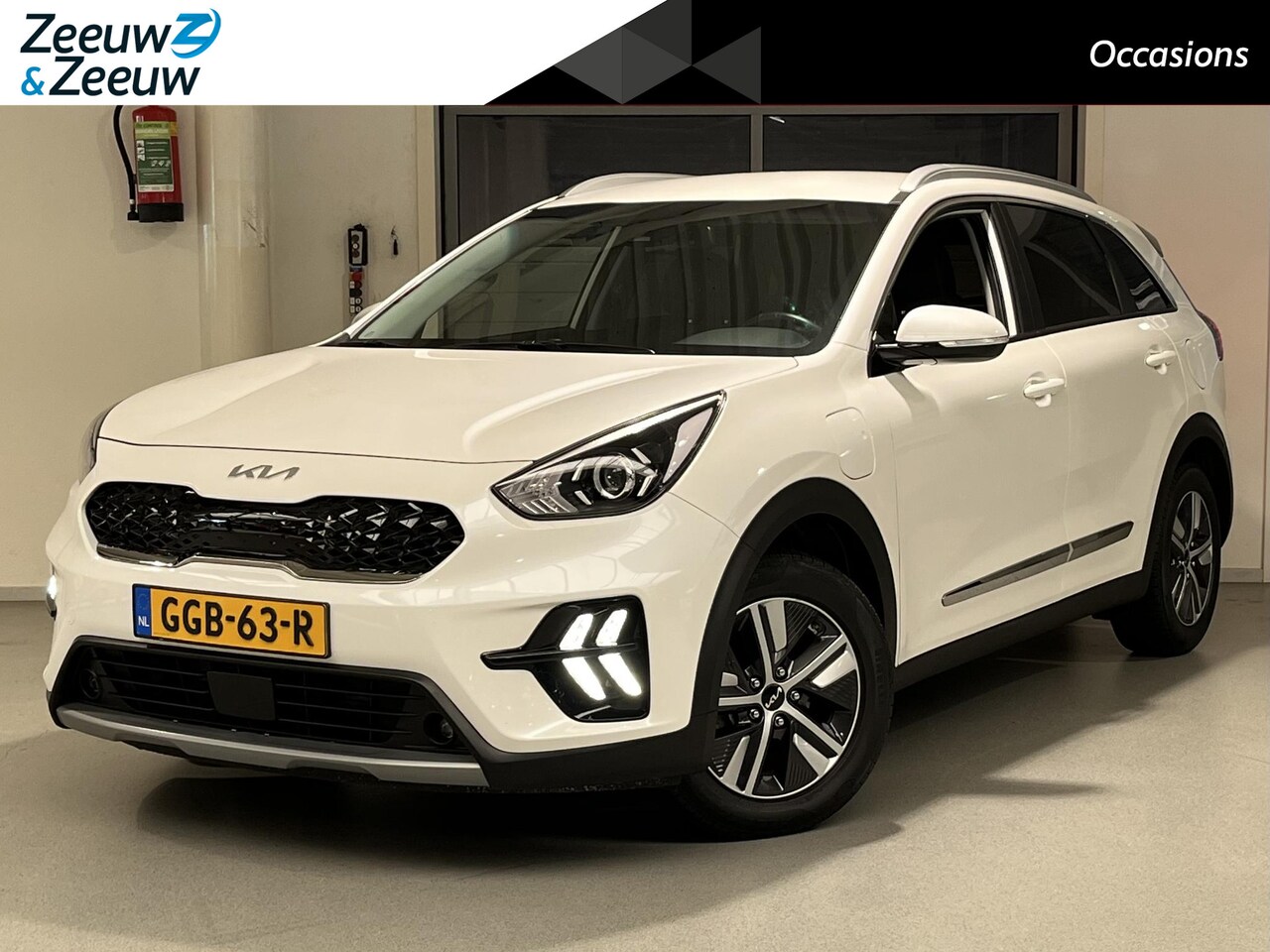 Kia Niro - 1.6 GDi PHEV DynamicLine Edition | Stoel- en stuurverwarming | Privacy glass | Achteruitri - AutoWereld.nl