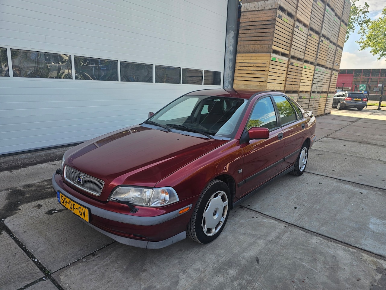 Volvo S40 - 1.8i Exclusive Airco Bj:1999 NAP! - AutoWereld.nl