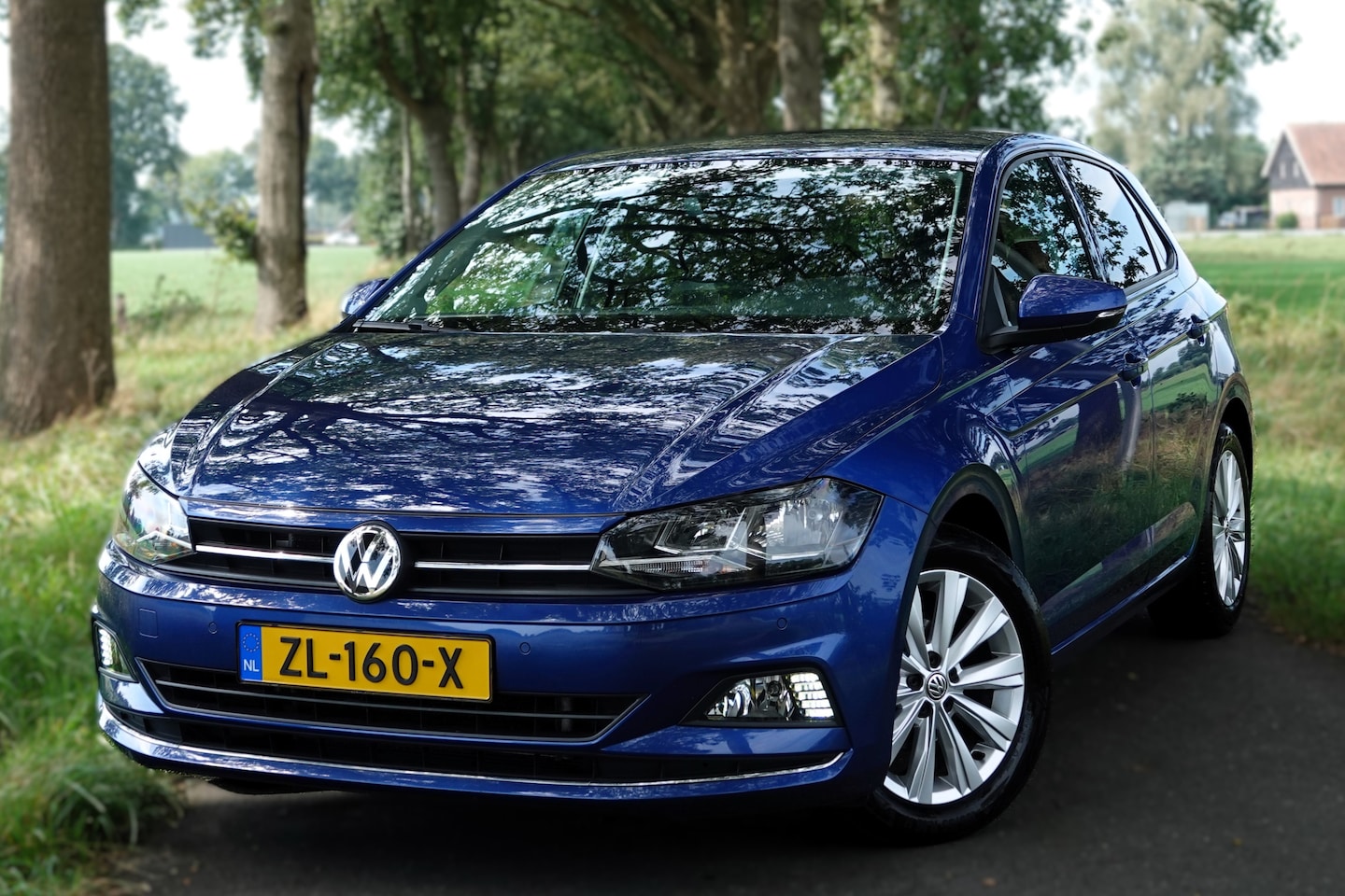 Volkswagen Polo - 1.0 TSI Highline 5D App-Connect Camera Trekhaak - AutoWereld.nl