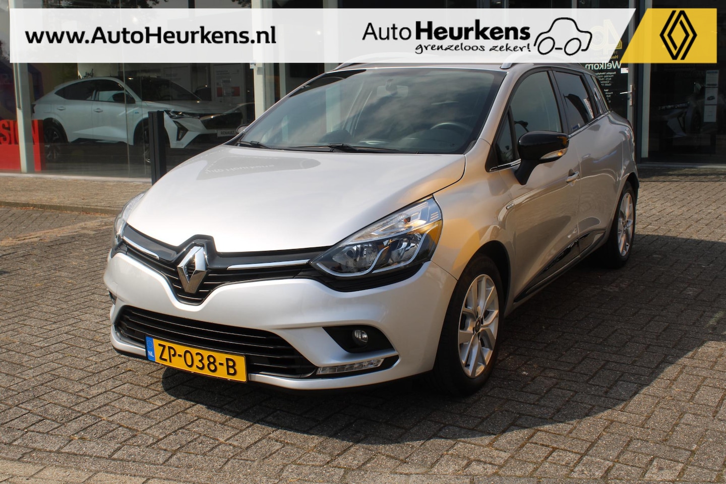 Renault Clio Estate - 0.9 TCe Limited | NL Auto | Navigatie | - AutoWereld.nl