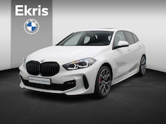 BMW 1-serie - 5-deurs 118i M Sportpakket Pro | Premium Pack | Comfort Pack | Travel Pack | Panoramadak |