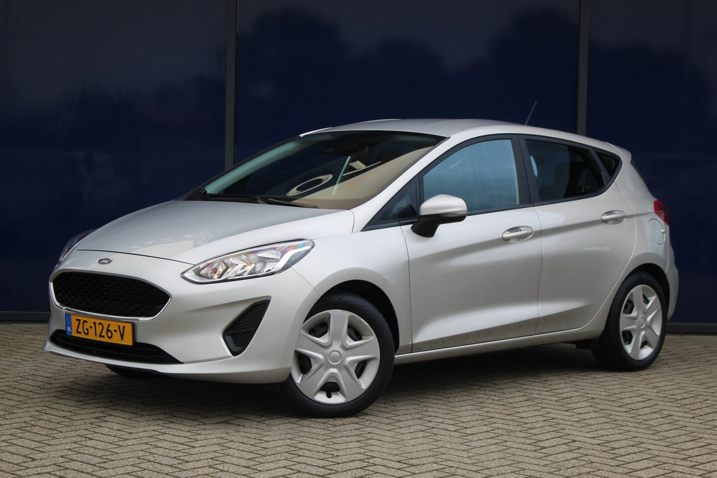 Ford Fiesta - 1.1 85PK Trend | Airco | Bluetooth | Centrale vergrendeling | - AutoWereld.nl