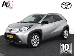 Toyota Aygo X - 1.0 VVT-i MT first | Lichtmetalen velgen | Parkeerhulp camera | Apple Carplay & Android au