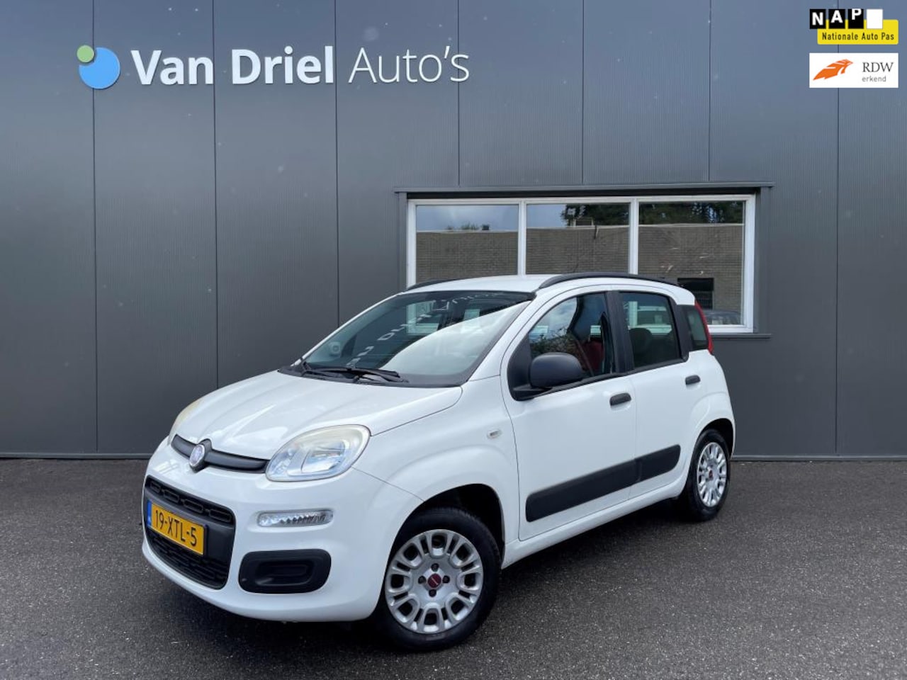 Fiat Panda - 0.9 TwinAir Easy / Airco / Trekhaak! - AutoWereld.nl