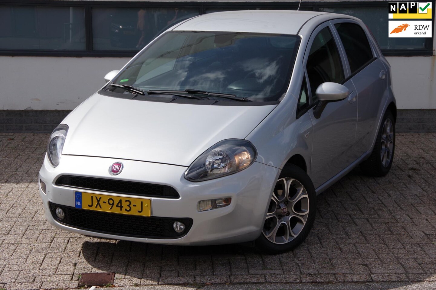 Fiat Punto Evo - 0.9 TwinAir Lounge 0.9 TwinAir Lounge - AutoWereld.nl