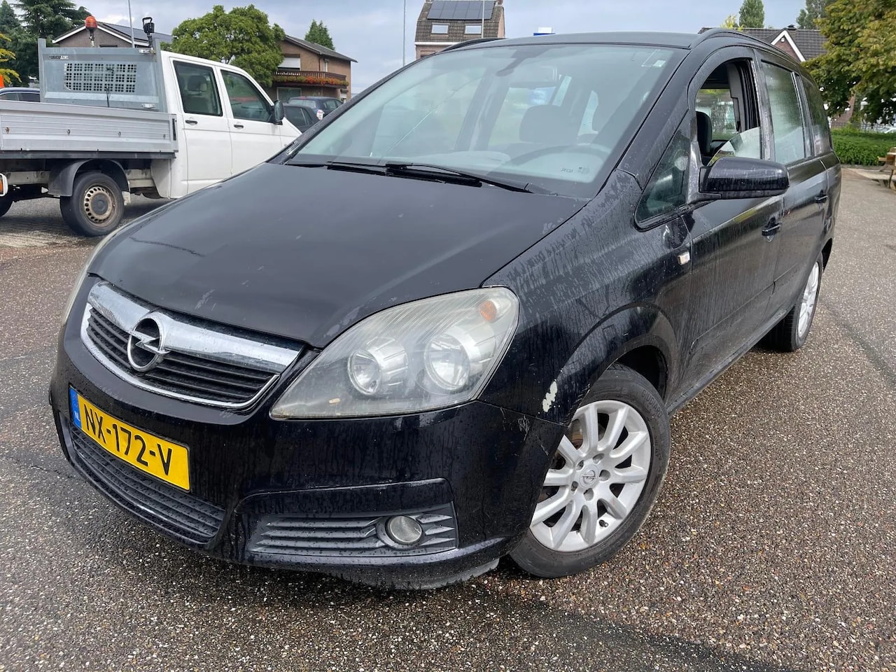 Opel Zafira - 1.8 Essentia CLIMA AIRCO DVD NAVI TREKHAAK - AutoWereld.nl