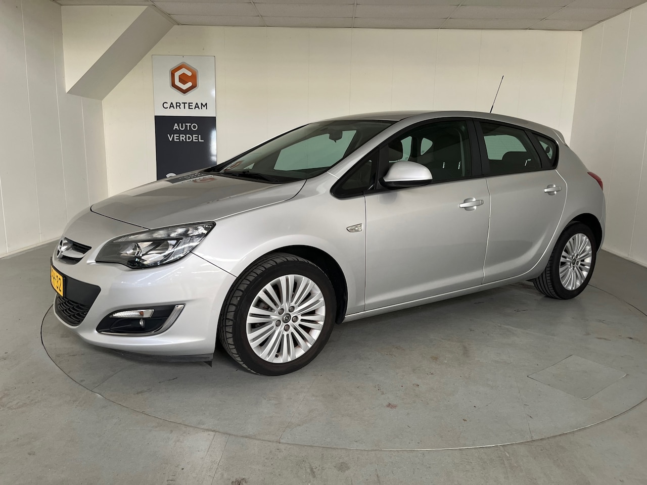 Opel Astra - 1.6 Selection Airco, LMV - AutoWereld.nl