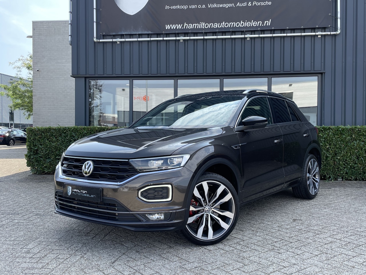 Volkswagen T-Roc - 2.0 TSI 190pk DSG / Aut. 4Motion 3x R-Line Sport Business R Panoramadak 19" Navi 85dkm!! - AutoWereld.nl