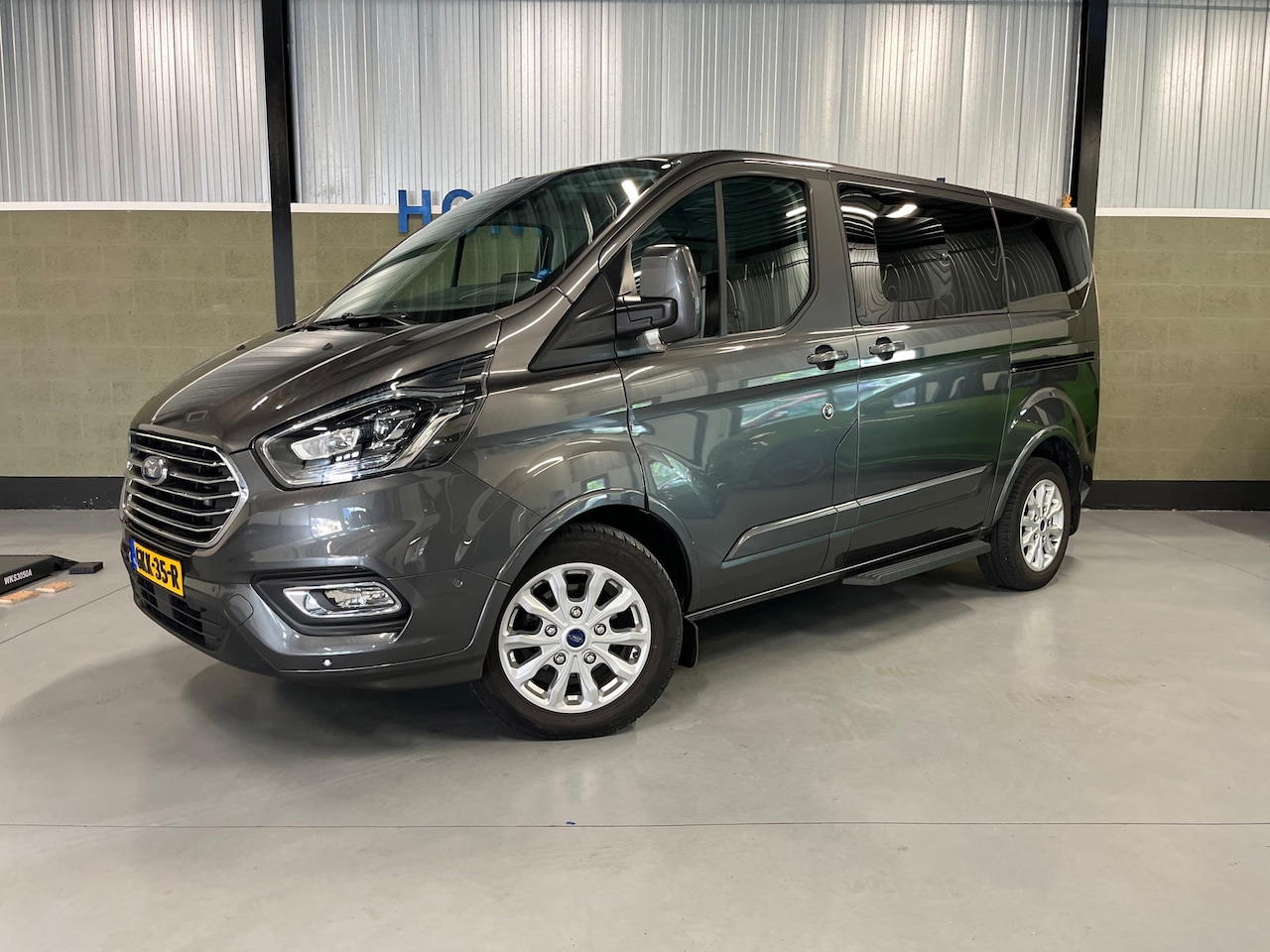 Ford Transit Custom Tourneo - 320 2.0 TDCI L1H1 TITANIUM HYBRID I 8 PERS I INCL BTW/BPM I BLIS I XENON I CAMERA I APPLE - AutoWereld.nl