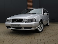 Volvo V70 - 2.5 V-Line Airco Trekhaak Nw APK Youngtimer