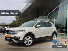 Volkswagen T-Cross - 1.0 TSI Style 110pk - Adaptive Cruise - LED - Carplay - Camera - Stoelverwarming - Rijklaa