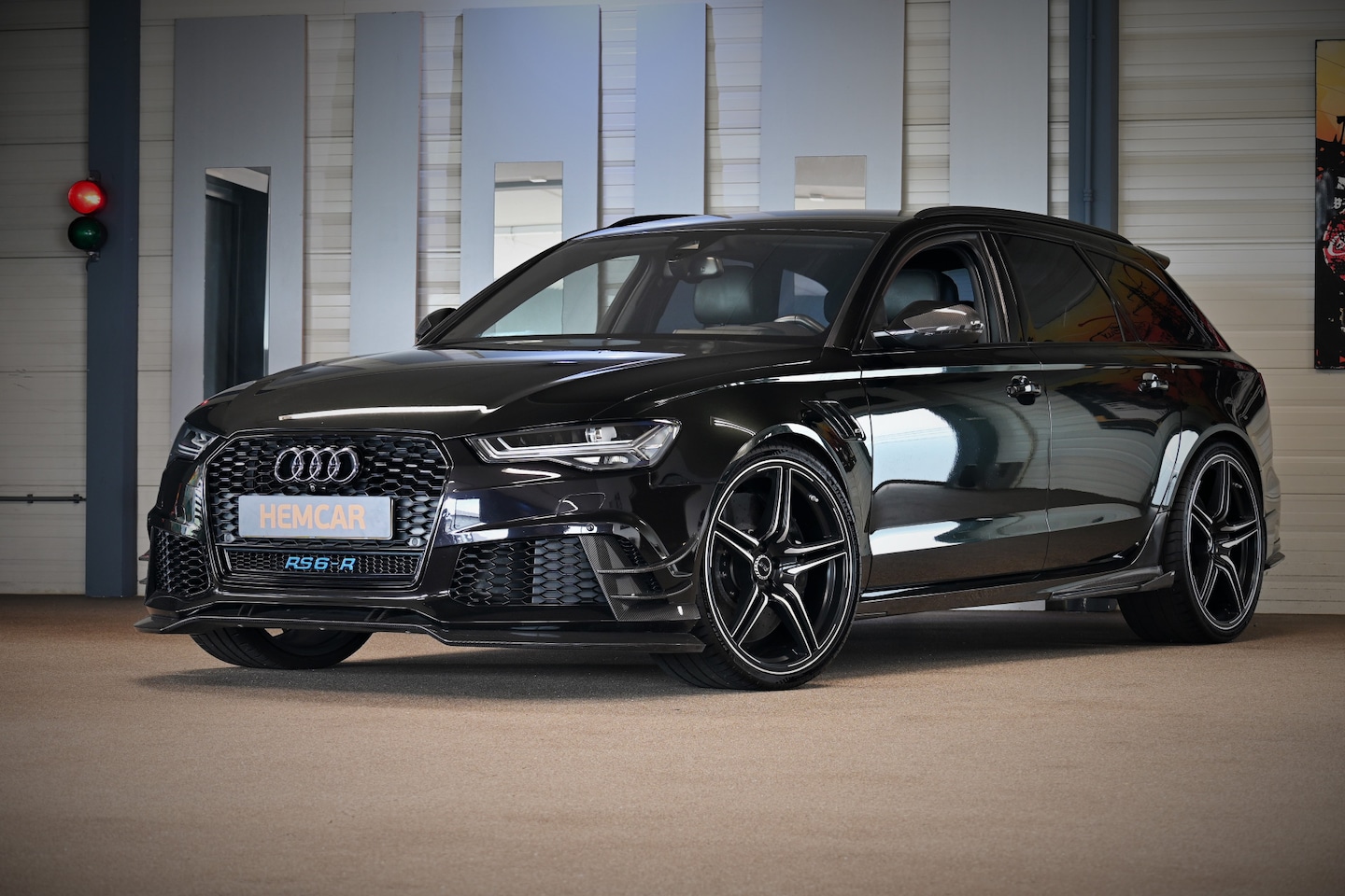 Audi RS6 - RS6-R ABT Edizione Italiana 1/5 4.0 TFSI - AutoWereld.nl