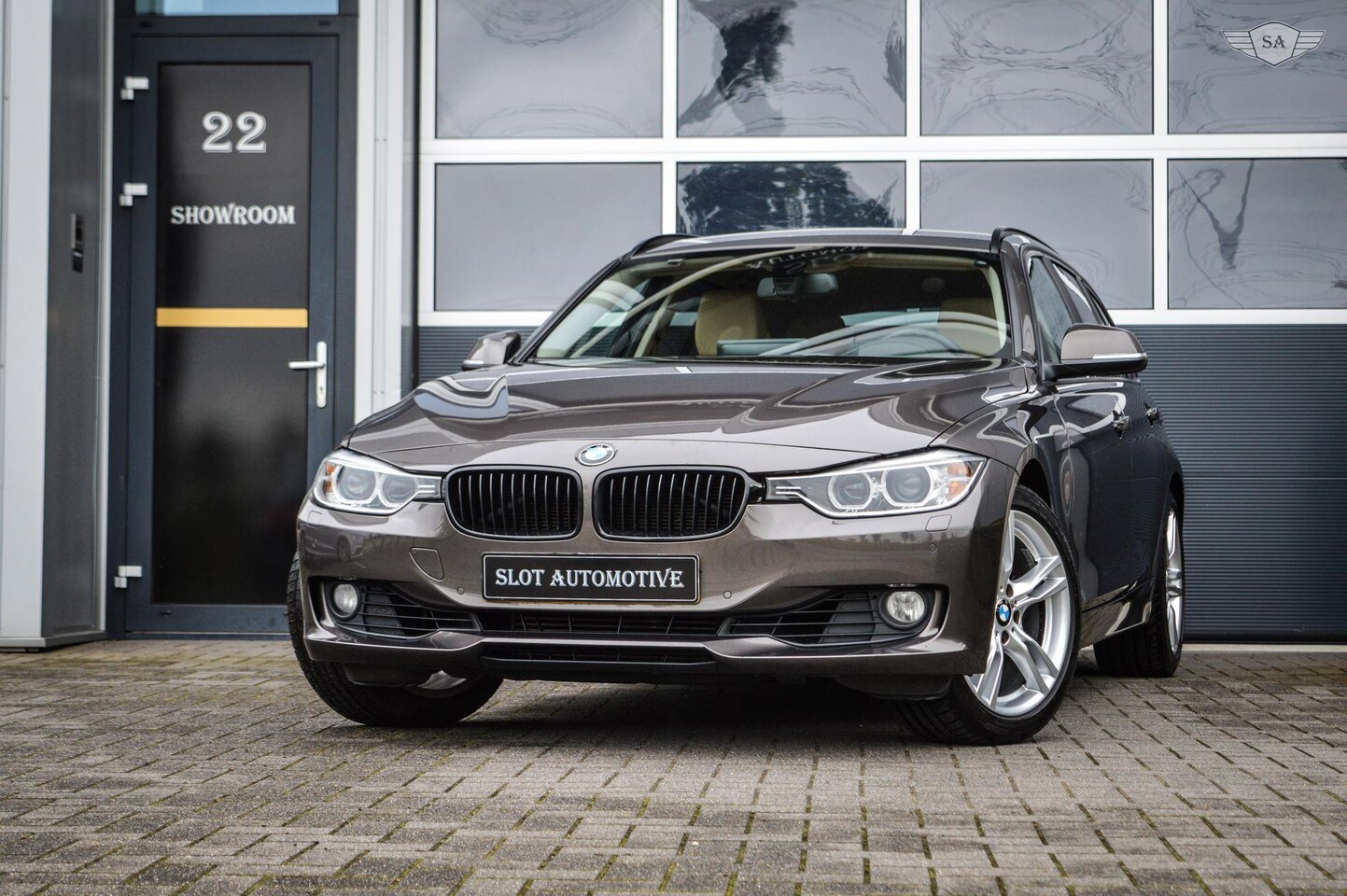 BMW 3-serie Touring - 328i High Executive | LEDER | PDC | STOELVERWARMING | TOPSTAAT. - AutoWereld.nl