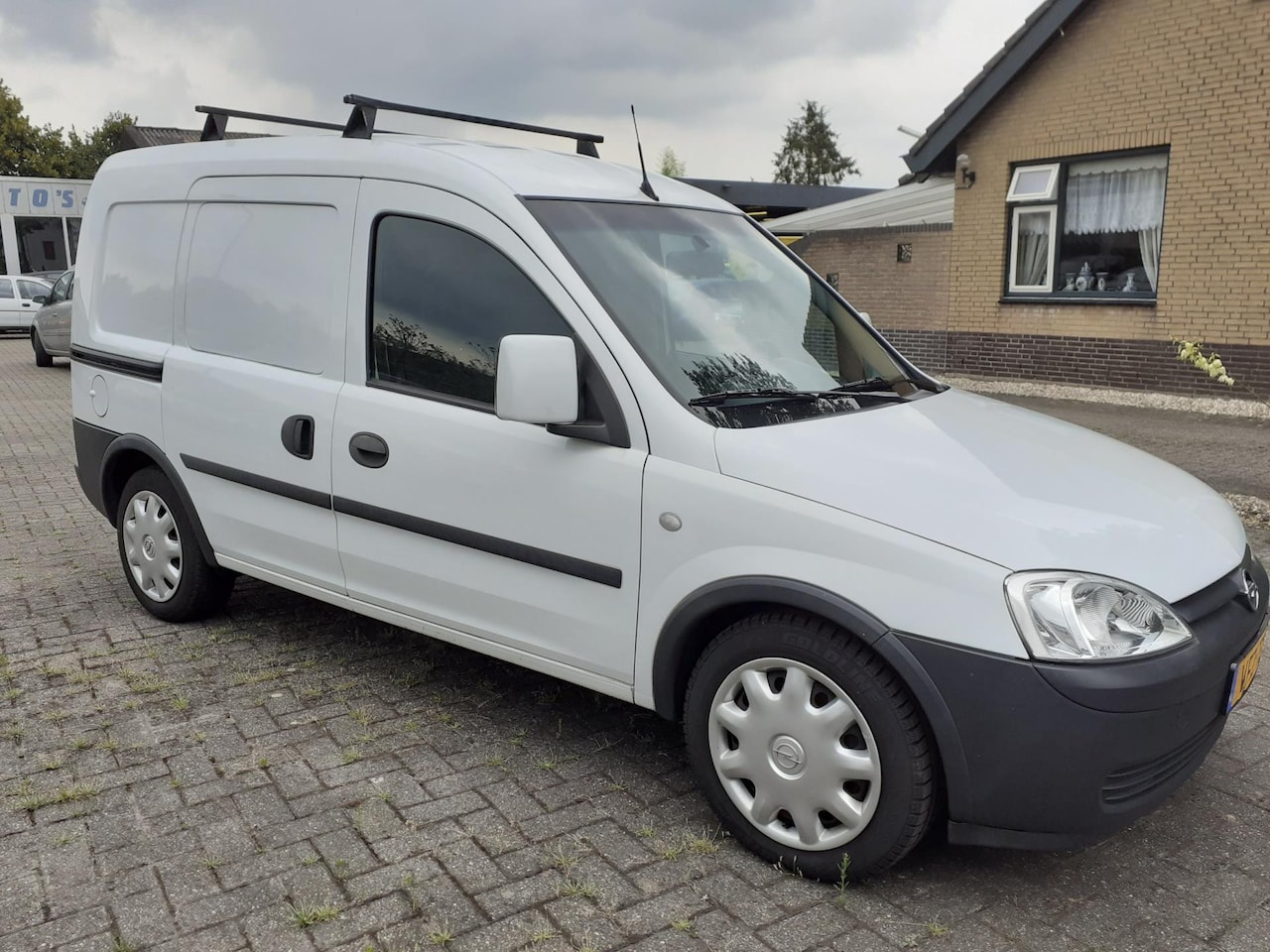 Opel Combo - 1.4-16V Base 800 kg. 1.4-16V Base 800 kg. - AutoWereld.nl