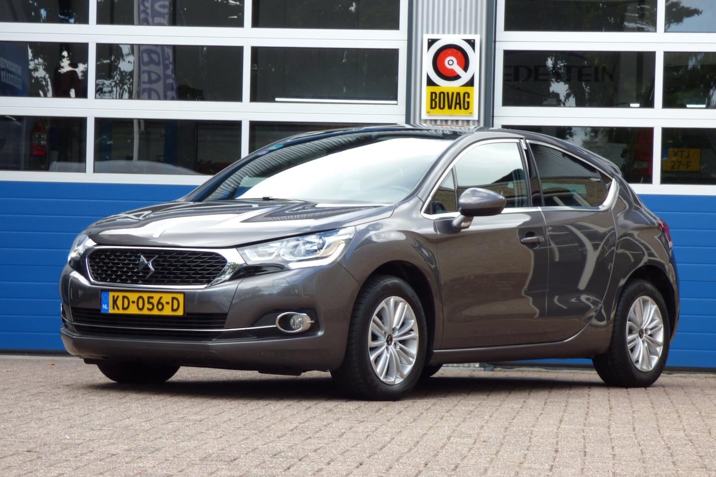 DS 4 - 1.2 PureTech Chic 1.2 PureTech Chic - AutoWereld.nl