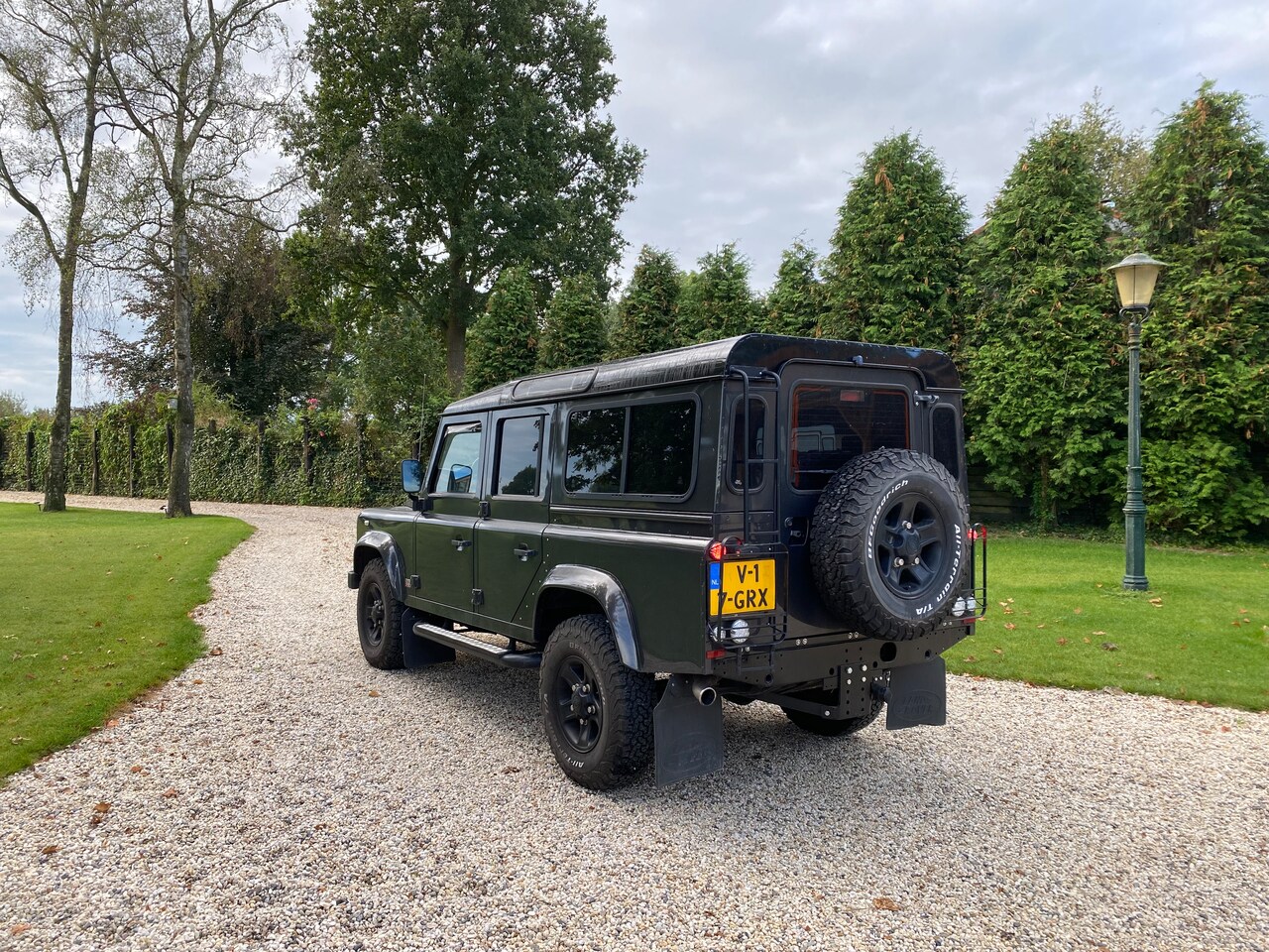 Land Rover Defender 110 - SE 5 Pers