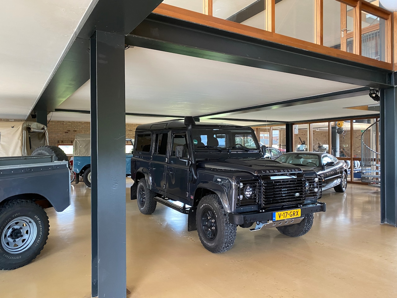 Land Rover Defender 110 - SE 5 Pers