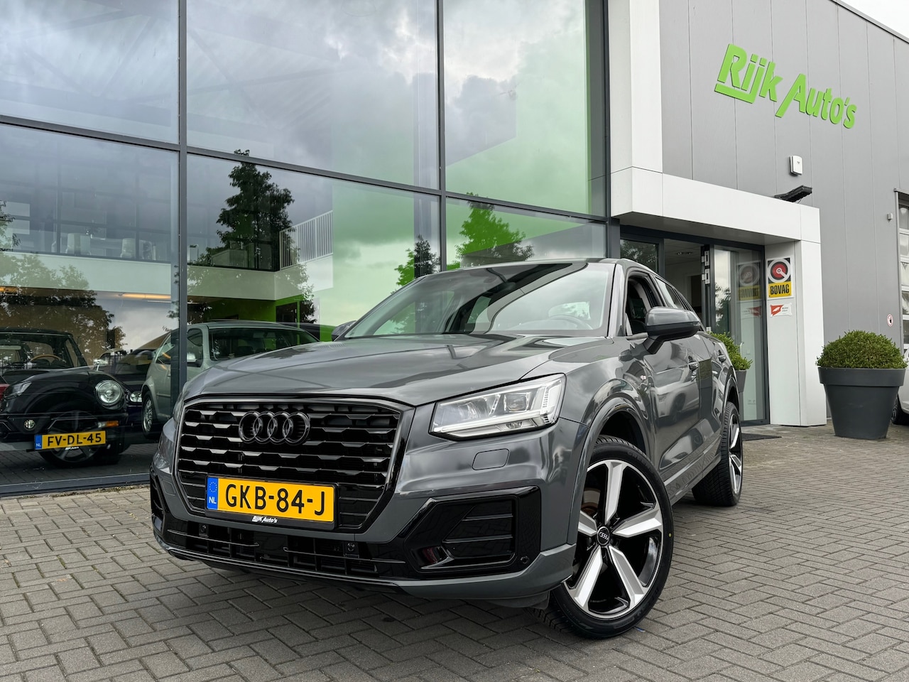 Audi Q2 - 30 TFSI S-line * Carplay * Black pack * LED * Cruise Control - AutoWereld.nl