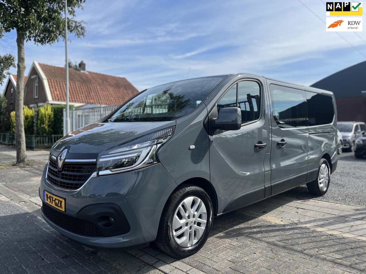 Renault Trafic - 2.0 dCi 170 T29 L2H1 Comfort | automaat | trekhaak | LED | - AutoWereld.nl