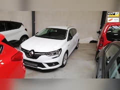 Renault Mégane Estate - 1.3 TCe Estate Limited 103 kw automaat , navi, trekhaak